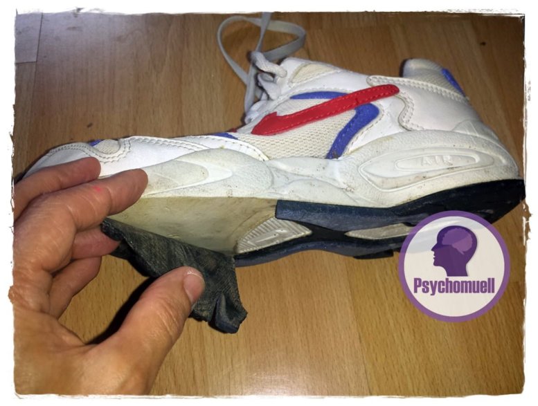 rip-meine-uralten-nike-laufschuhe-sohle-ab